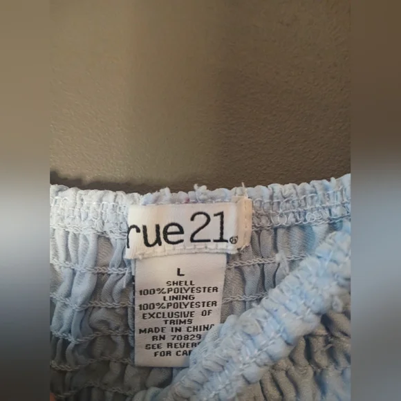 RUE 21 WOMEN'S SIZE LARGE LONG SLEEVE BLUE FLORAL BODY SUIT 💙 - Picture 2 of 3